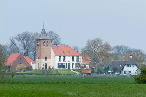 Старый Традиционный Голландский Дом Церковь Деревне Голландии — стоковое фото