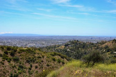 Griffith Park, Los Angeles 'taki en geniş açık alan ve şehir sınırları içindeki en büyük doğa koruma alanıdır.