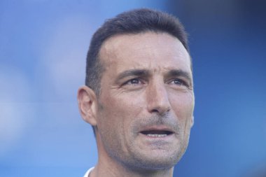 Lionel Scaloni anısına, Arjantin dünya şampiyonu futbol takımının koçu, 1 Ağustos 2023 'te Riazor Stadyumu' nda Deportivo de la Coruna tarafından yakın çekim.