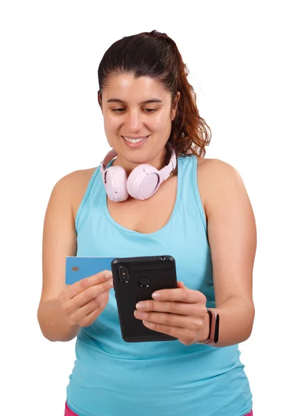 Счастливая Молодая Женщина Занимающаяся Спортом Одетая Синюю Футболку Использует Мобильные — стоковое фото