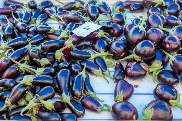 Eggplants Market Nikiti Sithonia Greece Selective Focus Fresh Organic Food — Stock Photo, Image
