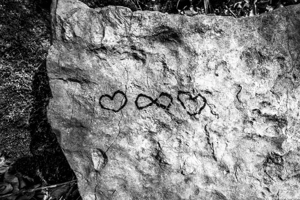 Написано Скале Сердцем Знаком Бесконечности Который Идентифицирует Любовь Навсегда Vallonara — стоковое фото