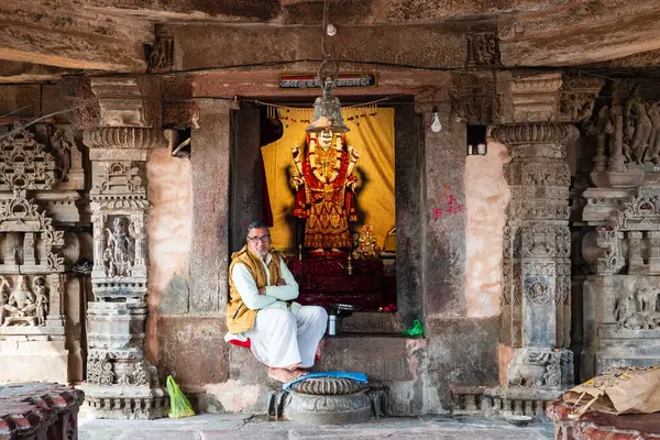 stock image Rajasthan, Indi 14 February 2024 Hindu pilgrim in a Krishna temple built by king Chand in the 8th century