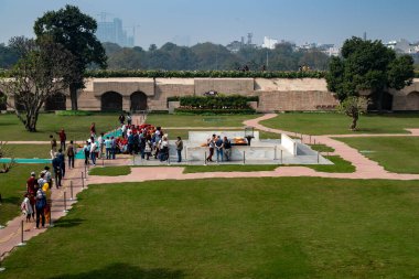 Hindistan, Delhi 'de Raj Ghat, 12 Şubat 2024 Mahatma Gandhi anıtı ünlü Hintli liderin yakıldığı yerde.