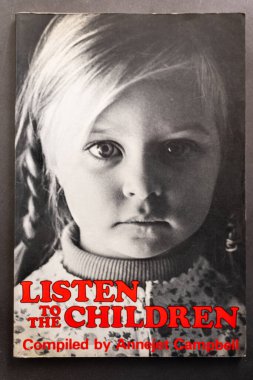 Lublin, Polonya, 11 Eylül 2024 Klasik İngiliz edebiyatı kitabının kapağı