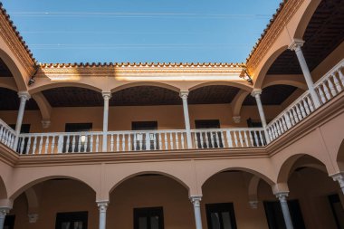 Malaga, İspanya, 30 Aralık 2024 Picasso Müzesi ve ünlü ressamların eserlerinin sergilendiği galeri