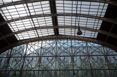 Londra, İngiltere 8 Temmuz 2025 Paddington Tren İstasyonu mimari detayları 1854 tarihli ve Isambard Kingdom Brunel tarafından tasarlanmıştır.