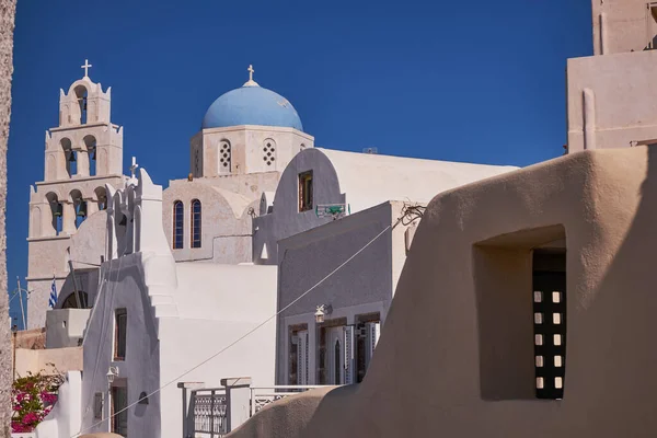 Blaue Kuppel Kirche Saint Theodosia Pyrgos Village Insel Santorin Griechenland — Stockfoto