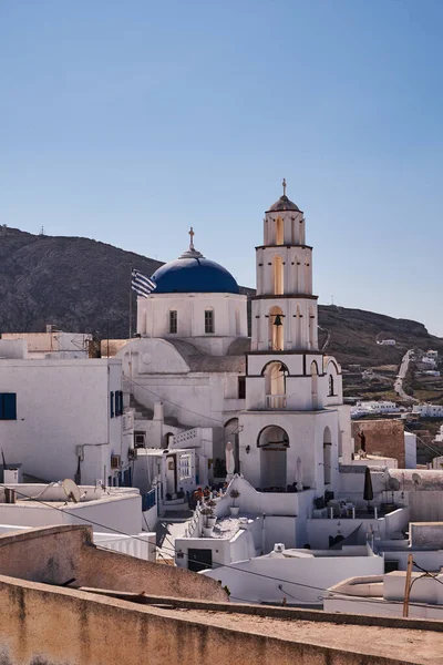 Krisztus Temploma Kék Kupola Harangtorony Pyrgos Falu Santorini Sziget Görögország — Stock Fotó