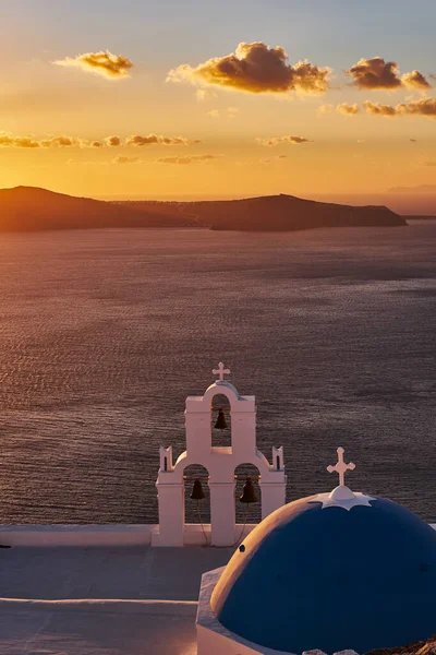 Ünlü Agios Theodoros Kilisesi Yunanistan Santorini Adası Nın Ikonik Simgelerinden — Stok fotoğraf