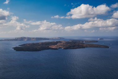 Yunanistan 'ın Santorini Adası Hava Panorama Manzarası - Ege Denizi - Yaz Tatilleri, Caldera Manzaraları, Romantik, Seyahat Varış Yeri