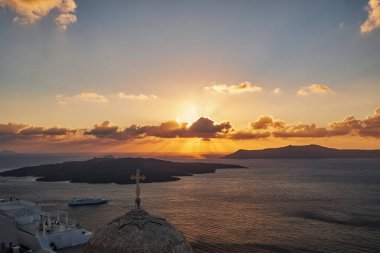 Kutsal Ortodoks Kilisesi Aziz John - Santorini Adası, Yunanistan - Günbatımı, Yaz, Kubbe, İstikamet