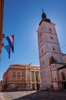 St. Mark Katolik Kilisesi (Crkva sv. Marka) - Zagreb, Hırvatistan - Saat Kulesi ve Armalı Renkli Mozaik Çatı