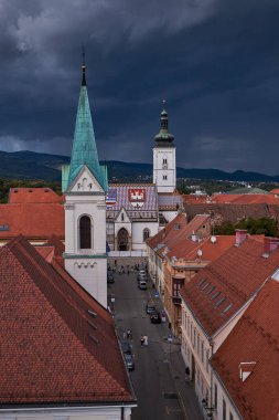 Hırvatistan 'ın Lotrscak Kulesinden Zagreb' in Hava Panorama Manzarası
