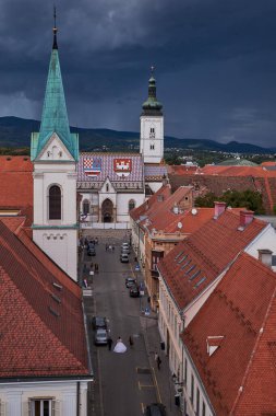 Hırvatistan 'ın Lotrscak Kulesinden Zagreb' in Hava Panorama Manzarası