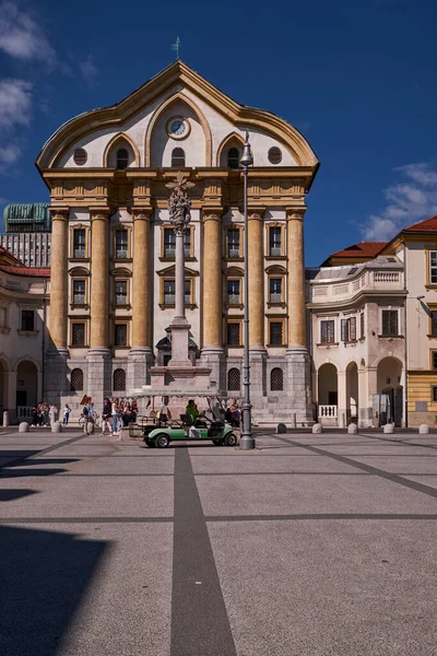 Kutsal Üçlü Ursuline Kilisesi Ljubljana Slovenya — Stok fotoğraf