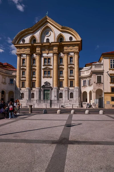 Ursuline Εκκλησία Της Αγίας Τριάδας Λιουμπλιάνα Σλοβενία — Φωτογραφία Αρχείου