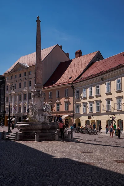 Robba Brunnen Und Traditionelle Bunte Häuser Ljubljana Slowenien — Stockfoto