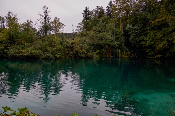 Vackra Emerald Waters Plitvicesjöarnas Nationalpark Kroatien — Stockfoto