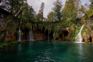 Plitvice Lakes Ulusal Parkı ve Şelaleleri - Hırvatistan