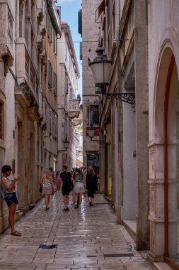 Hırvatistan 'ın Split Eski Kasabasının Küçük Caddelerinin Ayrıntıları