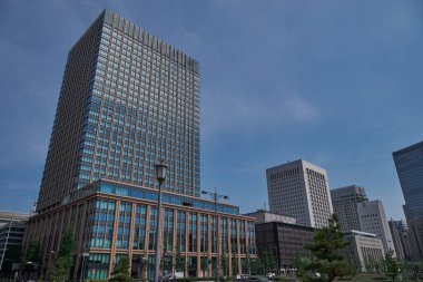 Tokyo Skyline İmparatorluk Sarayı 'ndaki gökdelenlerde - Japonya
