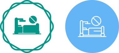 Beyaz arka planda dur işareti simgeleri olan hastane yatakları.   