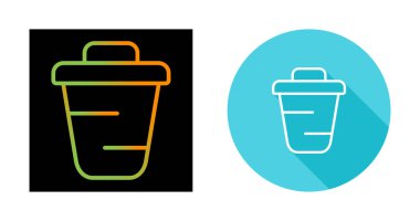 Geri dönüşüm kutusu simgeleri beyaz arkaplanda izole edildi