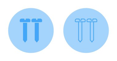 Beyaz arkaplanda izole edilmiş çivi simgeleri