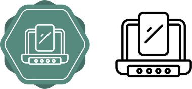 Akıllı telefon simgeleri beyaz arkaplanda dizüstü bilgisayarlarda