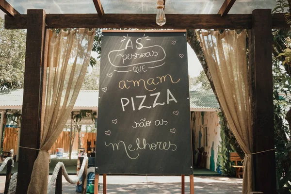 Portekizce Deki Mesajı Imzalayın Pizzayı Seven Insanlar Iyisidir — Stok fotoğraf