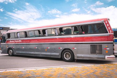 Otobüs aracı CMA Flecha Azul III Scania K113 CL 1994, Barueri kentinde düzenlenen Brasil Festivali 2022 sayılı otobüs fuarında sergilenmektedir..