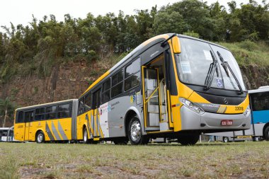 Otobüs Comil Doppio BRT Mercedes-Benz O-500 MA (2013), Brezilya 'nın Campinas kentinde düzenlenen Brasil Festivali' nin 19 sayısında sergilenmektedir..