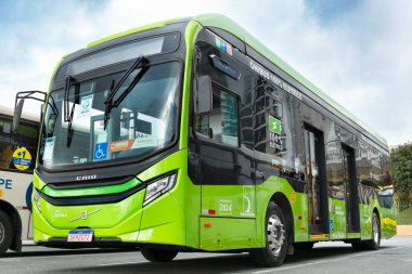 CAIO E-Millennium Volvo BZL 2023 numaralı otobüs, Brezilya 'nın Barueri kentinde düzenlenen Otobüs Brezilya Festivali 2024 gösterisinde sergileniyor..