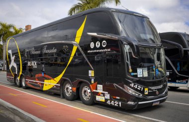 Marcopolo Paradiso G8 1800 DD Scania K440IB 8x2 2022 numaralı otobüs, Brezilya 'nın Barueri kentinde düzenlenen Brasil Festivali 2024 numaralı otobüs fuarında sergileniyor..