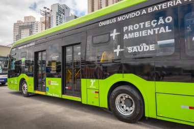 CAIO E-Millennium Volvo BZL 2023 numaralı otobüs, Brezilya 'nın Barueri kentinde düzenlenen Otobüs Brezilya Festivali 2024 gösterisinde sergileniyor..