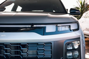 Hyundai Creta N Line, Brezilya 'daki Londrina 2025 Tarım Fuarı' nda sergilenen spor ön ızgarasıyla cesur tasarımını vurguluyor..