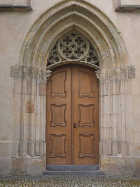 Drewniane Drzwi Gotyckimi Ozdobami Klasztor Emmaus Praga Czec — Zdjęcie stockowe