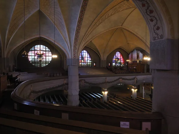 Wnętrze Kościoła Witrażami Katedra Tampere Finlandia — Zdjęcie stockowe