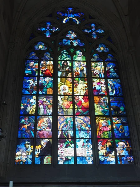 Een Glas Loodraam Van Kathedraal Van Sint Vitus Praag Tsjechië — Stockfoto