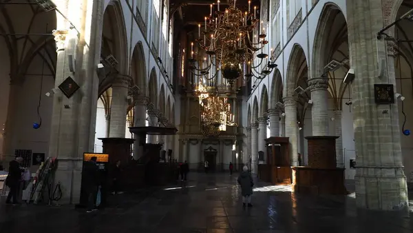 Wnętrze Kościoła Alkmaar Holandia Grote Lub Sint Laurenskerk — Zdjęcie stockowe