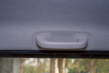 Arabanın tutacağı, yolcu için plastik araba tutacağı..