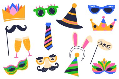 Purim karnavalı düz grafik tasarımlı. Taç, gözlük, şapka, bıyık, şampanya bardağı, maske burnu, tavşan kulağı ve diğer Yahudi bayram partisi aksesuarları koleksiyonu. Vektör illüstrasyonu.