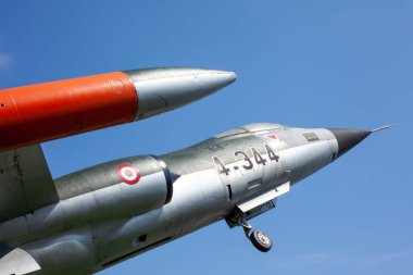 İstanbul, Yeşilköy - Türkiye - 04.20.2023: Lockheed F-104 Yıldız Savaşçısı Süpersonic Fighter and Bomber Jet, Clear Blue Sky