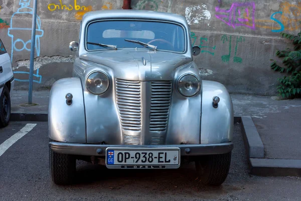 Tbilisi Old Town Georgia 2023 Classic Car Opel Olympia Metallic — Stock Photo, Image