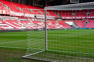 Samsun, Canik - Türkiye - 08.21.2023 Samsun Futbol Kulübü Stadyumu Bitiş Çizgisi, 19 Mayıs Stadyumu, Türkiye Süper Lig Futbol Takımı. Gol Koruyucu Ağı