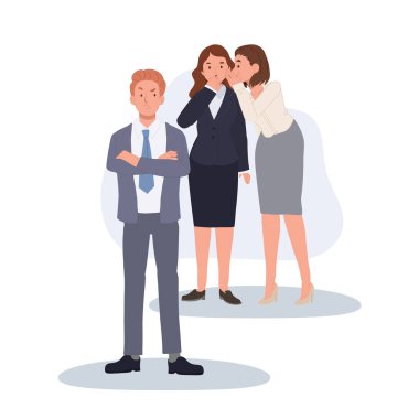 Dedikoducu kadın çalışanlar kızgın patronun önünde gizli şeyler fısıldıyorlar. İş yeri dramı konsepti.