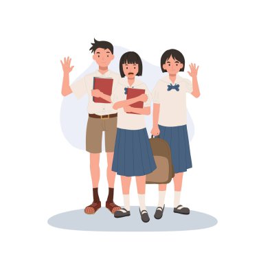 Bir grup Asyalı lise öğrencisi el sallıyor gülümsüyor ve kitap okuyor. Öğrenci arkadaşlığı ve gençlik yaşam tarzı.