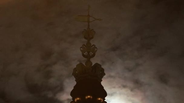 Kopenhagen Denemarken Een Bewolkte Maanopkomst Boven Christiansborg Palace Torenspits — Stockvideo