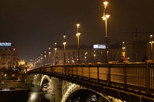 Budapeşte Macaristan Geceleri Margaret Köprüsü — Stok fotoğraf